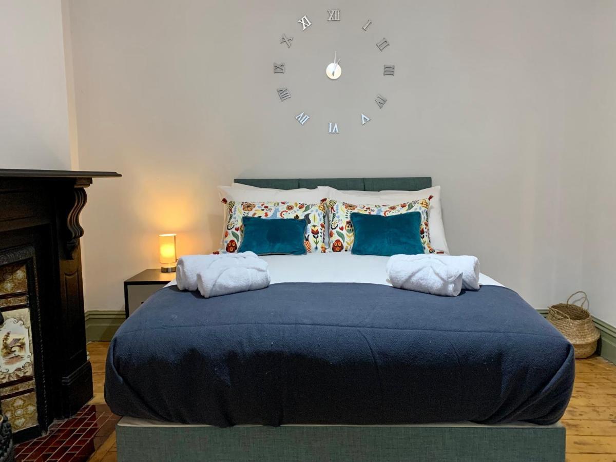 Stamer House By Yourstays, Stylish Quirky House, With 4 Double Bedrooms, Book Now! Stoke-on-Trent Ngoại thất bức ảnh
