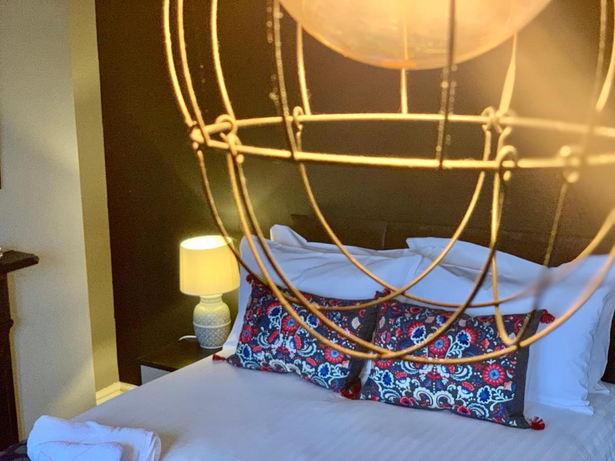 Stamer House By Yourstays, Stylish Quirky House, With 4 Double Bedrooms, Book Now! Stoke-on-Trent Ngoại thất bức ảnh