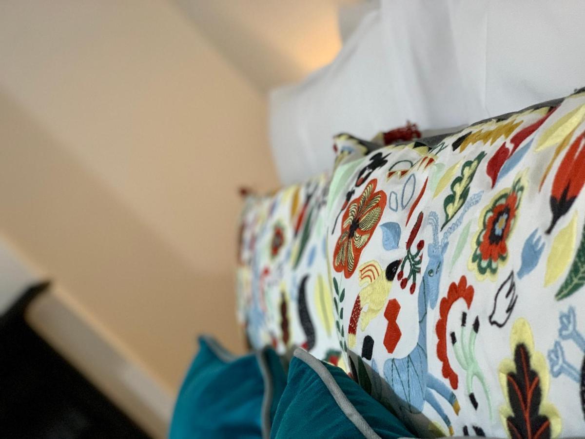 Stamer House By Yourstays, Stylish Quirky House, With 4 Double Bedrooms, Book Now! Stoke-on-Trent Ngoại thất bức ảnh