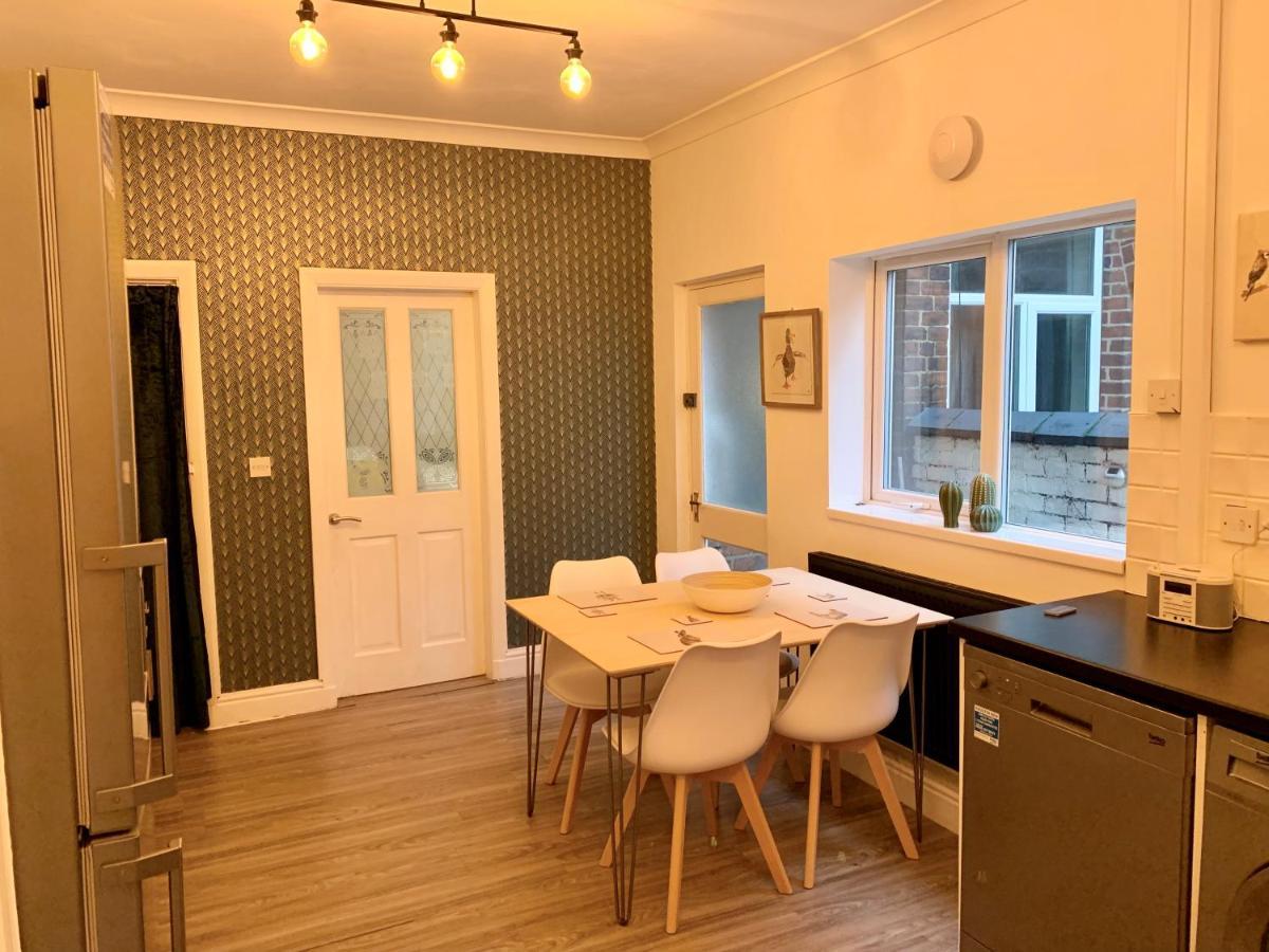 Stamer House By Yourstays, Stylish Quirky House, With 4 Double Bedrooms, Book Now! Stoke-on-Trent Ngoại thất bức ảnh