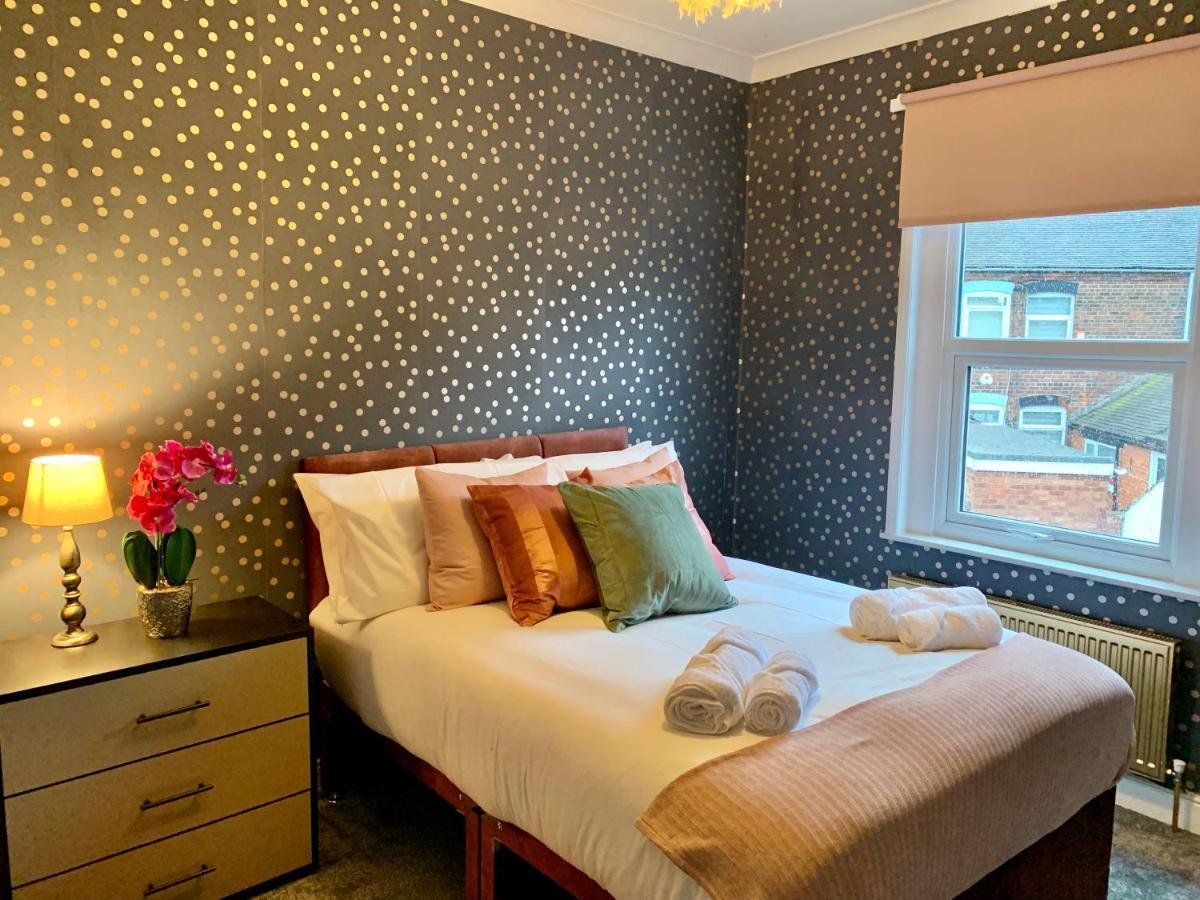 Stamer House By Yourstays, Stylish Quirky House, With 4 Double Bedrooms, Book Now! Stoke-on-Trent Ngoại thất bức ảnh